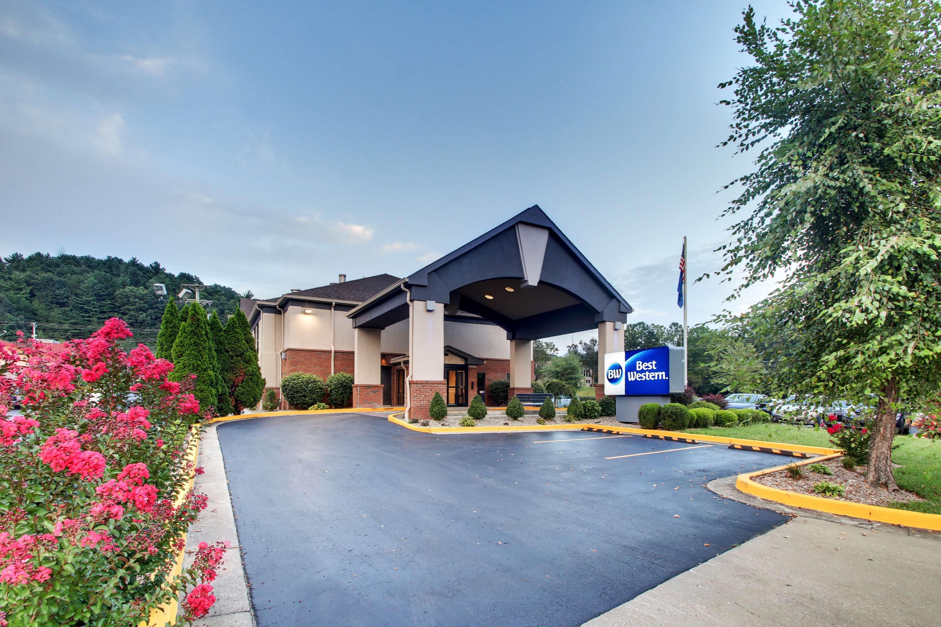 Best Western Eagles Inn Морхед Экстерьер фото